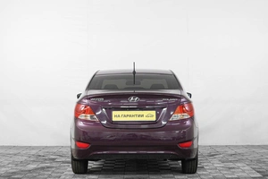 Седан Hyundai Solaris 2013 года, 949000 рублей, Кемерово