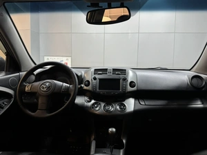 Внедорожник Toyota RAV4 2011 года, 1797000 рублей, Красноярск