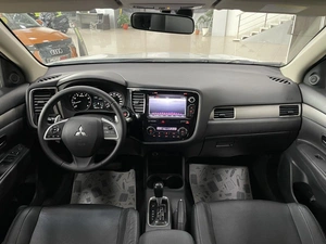Внедорожник Mitsubishi Outlander 2013 года, 1687000 рублей, Солонцы