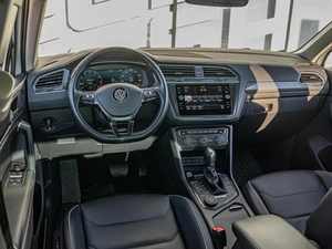 Внедорожник Volkswagen Tiguan 2018 года, 2899000 рублей, Краснодар