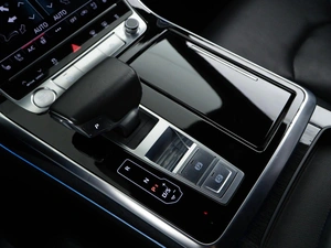 Внедорожник Audi Q8 2019 года, 7877077 рублей, Москва