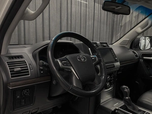 Внедорожник Toyota Land Cruiser Prado 2021 года, 5600000 рублей, Красноярск