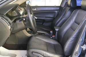 Седан Honda Accord 2004 года, 839000 рублей, Омск