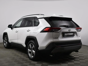Внедорожник Toyota RAV4 2019 года, 2929900 рублей, Казань