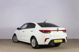 Седан Kia Rio 2020 года, 1749000 рублей, Новосибирск