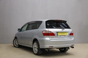 Минивэн Toyota Ipsum 2004 года, 799000 рублей, Новосибирск