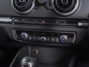 Хетчбэк Audi A3 2016 года, 1875000 рублей, Ростов-на-Дону
