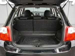 Хетчбэк Toyota Auris 2010 года, 690000 рублей, Краснодар