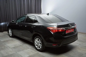 Седан Toyota Corolla 2017 года, 1499000 рублей, Красноярск