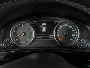 Внедорожник Volkswagen Touareg 2012 года, 2549000 рублей, Воронеж