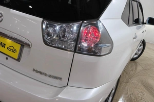 Внедорожник Toyota Harrier 2012 года, 2159000 рублей, Новокузнецк