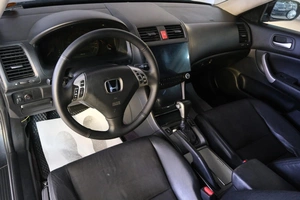 Седан Honda Accord 2004 года, 839000 рублей, Омск