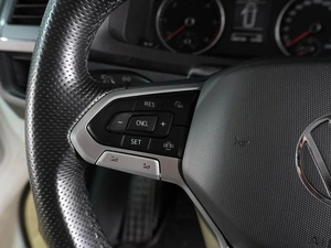 Минивэн Volkswagen Caravelle 2018 года, 3369000 рублей, Воронеж