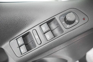 Внедорожник Volkswagen Tiguan 2010 года, 1099000 рублей, Кемерово