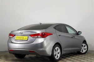 Седан Hyundai Elantra 2012 года, 979000 рублей, Пермь