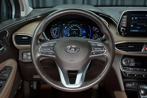 Внедорожник Hyundai Santa Fe 2020 года, 3199000 рублей, Красноярск