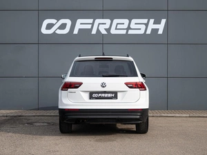 Внедорожник Volkswagen Tiguan 2020 года, 2860000 рублей, Краснодар