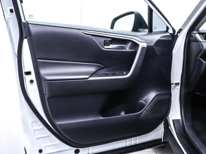 Внедорожник Toyota RAV4 2021 года, 3630000 рублей, Красноярск