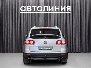 Внедорожник Volkswagen Touareg 2008 года, 1090000 рублей, Красноярск
