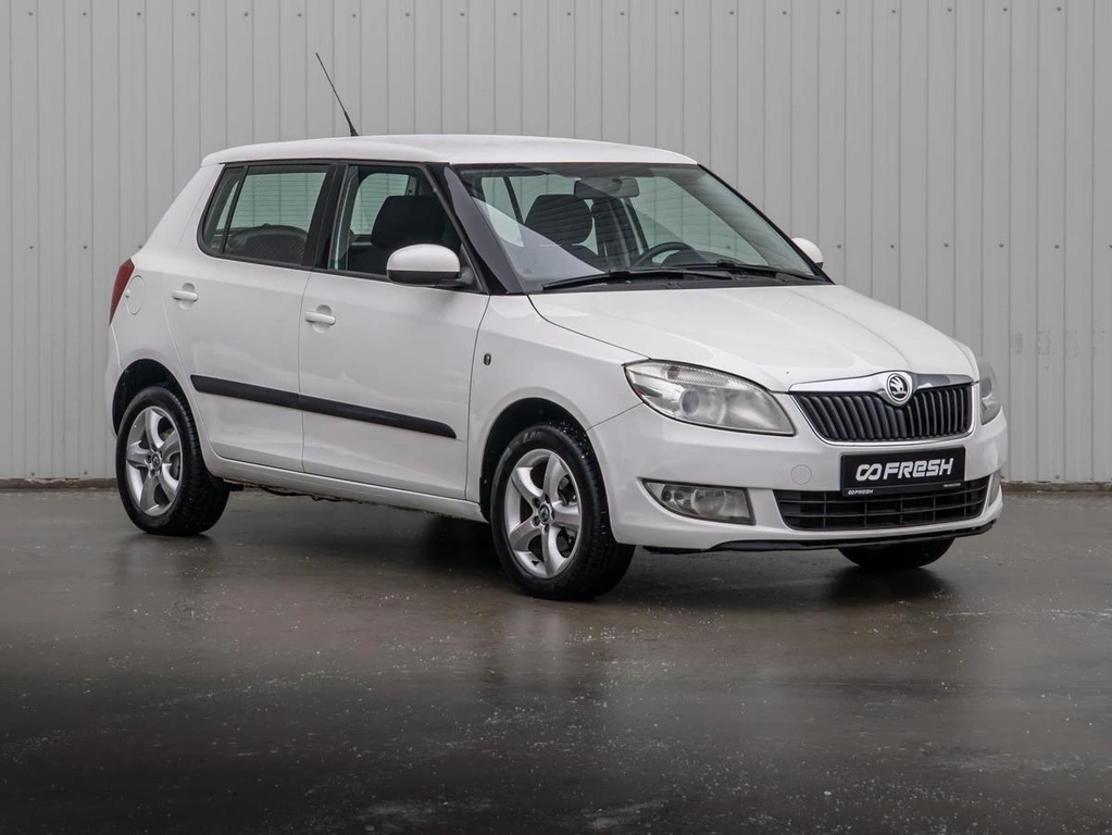 Хетчбэк Skoda Fabia 2011 года, 680000 рублей, Краснодар