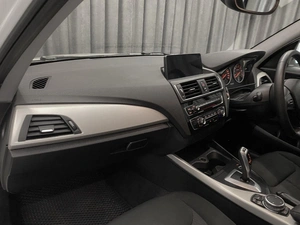 Хетчбэк BMW 1 серия 2015 года, 1290000 рублей, Красноярск