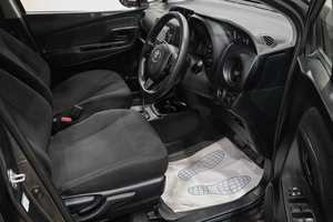 Хетчбэк Toyota Vitz 2019 года, 1029000 рублей, Новокузнецк
