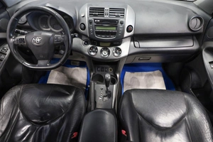Внедорожник Toyota RAV4 2010 года, 1499000 рублей, Новосибирск
