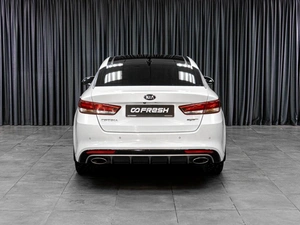 Седан Kia Optima 2017 года, 2299000 рублей, Тюмень