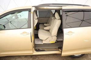 Минивэн Toyota Sienna 2011 года, 2000000 рублей, Обнинск