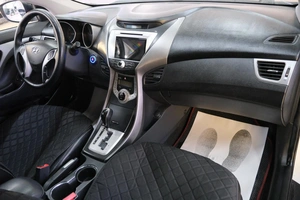 Седан Hyundai Avante 2011 года, 829000 рублей, Омск