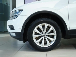 Внедорожник Volkswagen Tiguan 2017 года, 2079000 рублей, Тверь