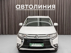 Внедорожник Mitsubishi Outlander 2015 года, 1950000 рублей, Красноярск