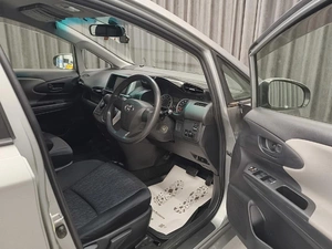 Минивэн Toyota Wish 2009 года, 1199000 рублей, Красноярск