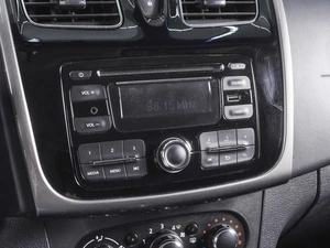 Седан Renault Logan 2019 года, 860000 рублей, Ростов-на-Дону