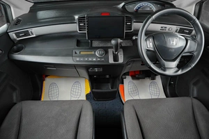 Минивэн Honda Freed 2010 года, 1159000 рублей, Тюмень