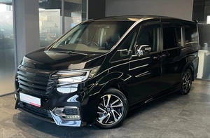 Минивэн Honda Stepwgn 2020 года, 2450000 рублей, Абакан