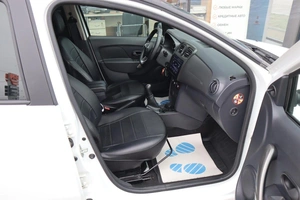 Седан Renault Logan 2020 года, 1105000 рублей, Мирное