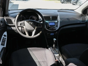 Седан Hyundai Solaris 2011 года, 819000 рублей, Волгоград