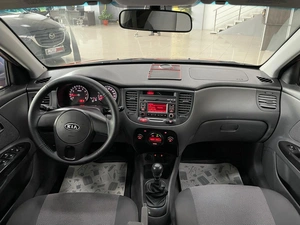 Хетчбэк Kia Rio 2011 года, 597000 рублей, Солонцы