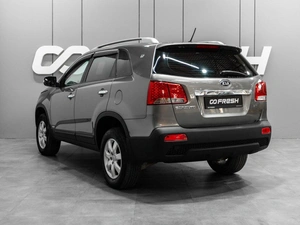 Внедорожник Kia Sorento 2010 года, 1320000 рублей, Тюмень