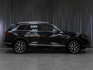 Внедорожник Volkswagen Touareg 2021 года, 5999000 рублей, Тюмень