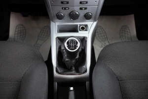 Универсал Opel Astra 2011 года, 699000 рублей, Пермь