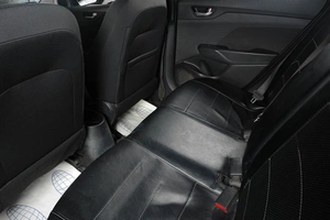 Седан Hyundai Solaris 2019 года, 1379000 рублей, Тюмень