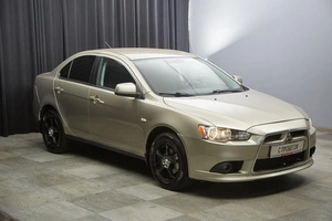 Седан Mitsubishi Lancer 2010 года, 649000 рублей, Красноярск