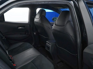 Хетчбэк Toyota Corolla 2022 года, 2250999 рублей, Москва