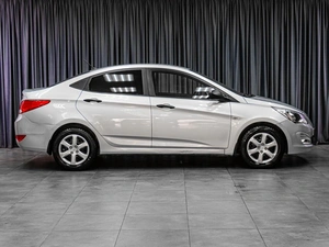 Седан Hyundai Solaris 2014 года, 899000 рублей, Тюмень