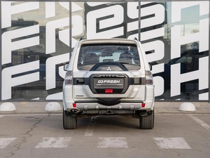 Внедорожник Mitsubishi Pajero 2015 года, 2199000 рублей, Краснодар