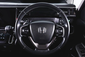 Минивэн Honda Stepwgn Spada 2017 года, 2119000 рублей, Пермь