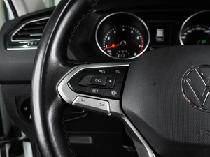 Внедорожник Volkswagen Tiguan 2021 года, 2219040 рублей, Воронеж