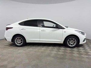 Седан Hyundai Solaris 2018 года, 1254900 рублей, Казань